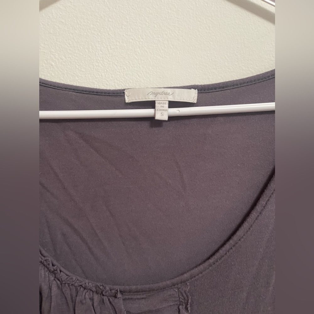 Mystree - Lightweight Ruffle‎ Long Sleeve T-Shirt - Size Small - Picture 2 of 4